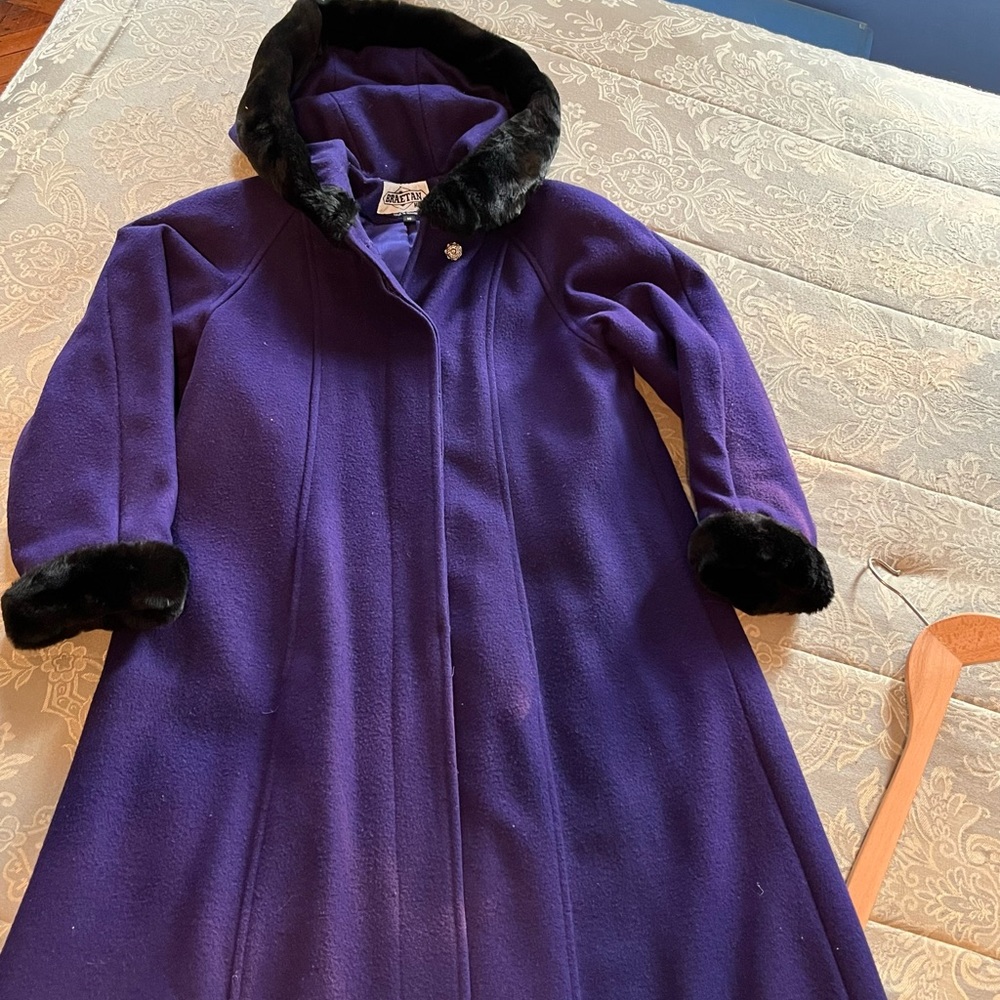 Braetan kids size 10 vintage coat, deep purple w/ faux fur, black collar/wrists